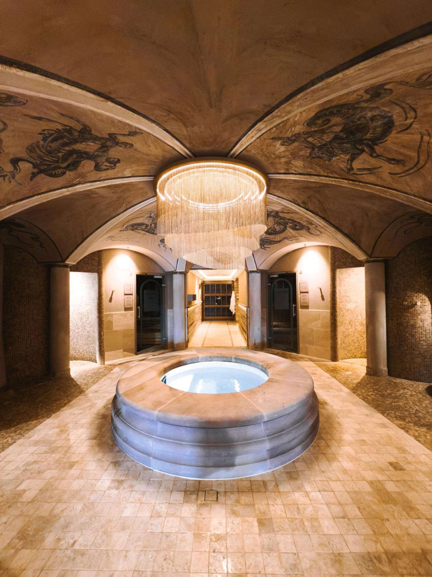 Les Violettes Hotel&spa, Bw Premier Collection